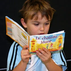 kid-reading-French Oakville French Immersion